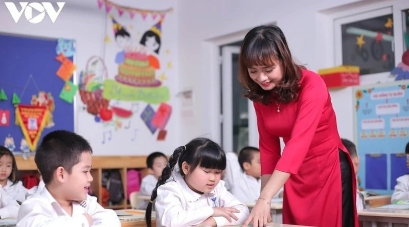 Undang-Undang mengenai Guru: Visi Jangka Panjang Vietnam dalam Investasi di Bidang Pendidikan