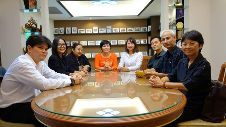 ບັນຫາຄຸ້ມຄອງສື່ສັງຄົມ​ອອນ​ລາຍຢູ່ໄທ