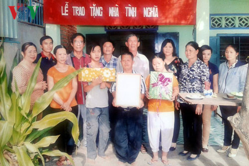 ຮ່່ວມແຮງຮ່ວມໃຈ,ພ້ອມກັນບັນເທົາ “ຄວາມເຈັບປວດຈາກທາດພິດສີສົ້ມ”