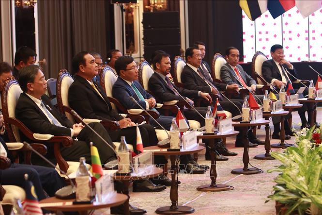 ການ​ພົບ​ປະ​ຄັ້ງ​ຕ່າງໆ​ລະ​ຫວ່າງ​ການ​ນຳ​ຂັ້ນ​ສູງ​ອາ​ຊ​ຽນ​ ​ຢູ່ນອກກອງ​ປະ​ຊຸມ​ສຸດຍອດ​ອາ​ຊຽນ ຄັ້ງ​ທີ 34