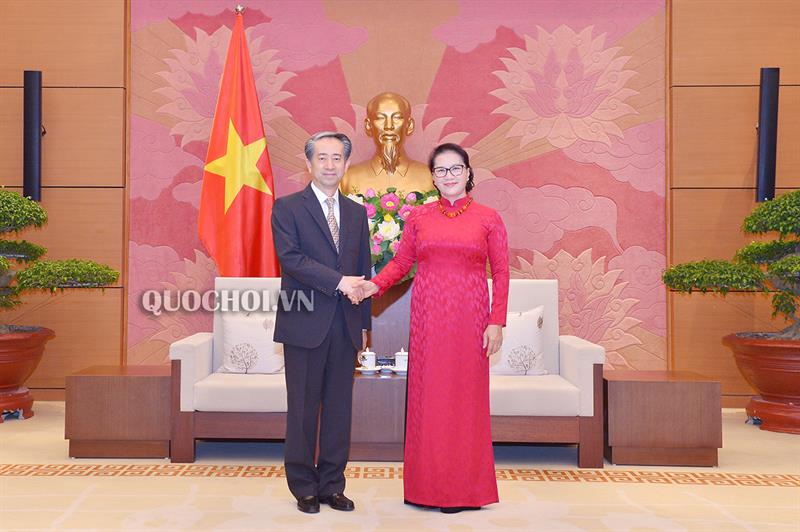 ປະ​ທານ​ສະ​ພາ​ແຫ່ງ​ຊາດ​ຫວຽດ​ນາມ ໃຫ້​ການ​ຕ້ອນ​ຮັບ​ເອກ​ອັກ​ຄະ​ລັດ​ຖະ​ທູດ​ຈີນ