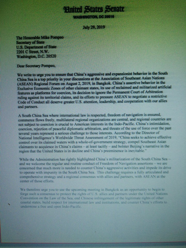 ສະມາຊິກສະພາສູງ ອາເມລິກາ 4 ທ່ານ ສົ່ງຈົດໝາຍຮຽກຮ້ອງທ່ານລັດຖະມົນຕີການຕ່າງປະເທດ ອາເມລິກາ Mike Pompeo ອອກສຽງກ່ຽວກັບບັນຫາທະເລຕາເວັນອອກ