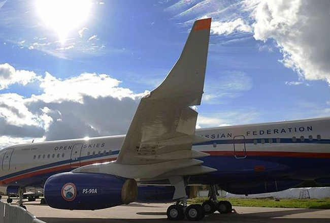 ລັດ​ເຊຍ, ອາ​ເມ​ລິ​ກາ ປະ​ຕິບັດ​ສົນ​ທິ​ສັນ​ຍາທ້ອງ​ຟ້າ​ເປີດ