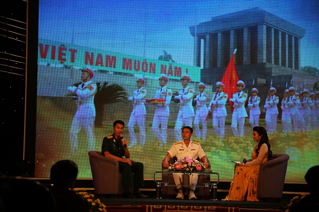 ງານພົບປະແລກປ່ຽນ “ຄຸນນະທາດທະຫານລຸງໂຮ່ “ໃສແຈ້ງສະຫວ່າງຕະຫຼອດການ”