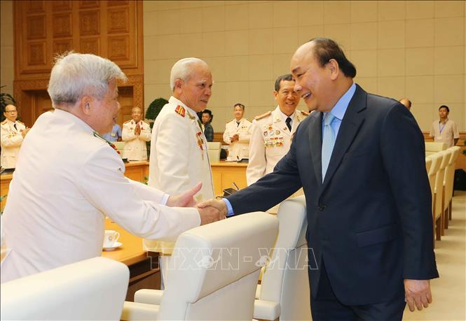 ພັກ, ລັດ ແລະ ປະຊາຊົນ ຫວຽດນາມ ຈົດຈໍາ ແລະ ຮູ້ບຸນຄຸນຕໍ່ບັນດາຜູ້ທີ່ມີຄຸນງາມຄວາມດີຕໍ່ປະເທດຊາດ