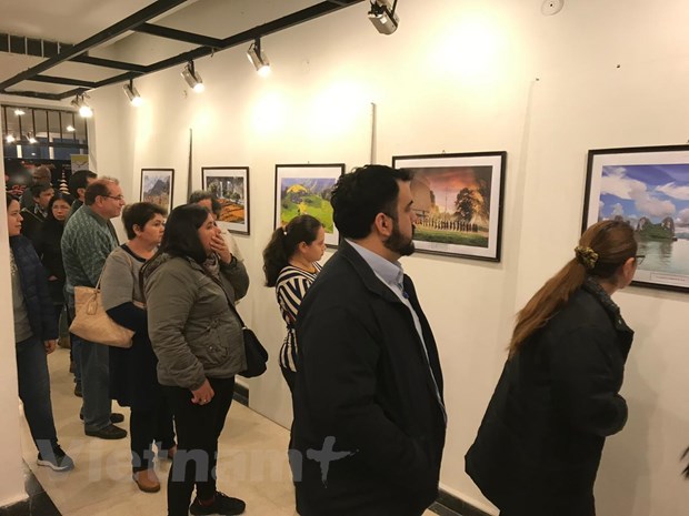 ຄວາມປະທັບໃຈວັນບຸນຫວຽດນາມຢູ່ປາລາກວາຍ