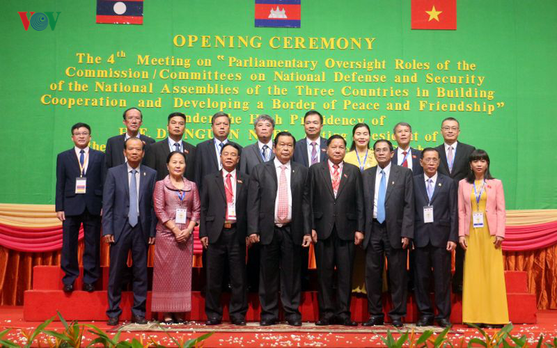 ກອງປະຊຸມກຳມາທິການປ້ອງກັນຊາດ ແລະ ປ້ອງກັນຄວາມສະຫງົບຂອງສະພາແຫ່ງຊາດ 3 ປະເທດຫວຽດນາມ-ລາວ-ກຳປູເຈຍ