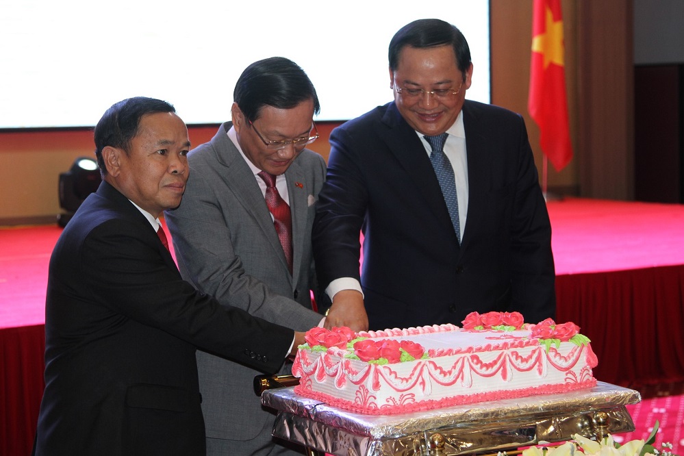 ພິທີສະເຫຼີມສະຫຼອງວັນສະຖາປະນາປະເທດຫວຽດນາມ ທີ 2 ກັນຍາ ຖືກຈັດຂຶ້ນຢູ່ຫຼາຍປະເທດໃນໂລກ