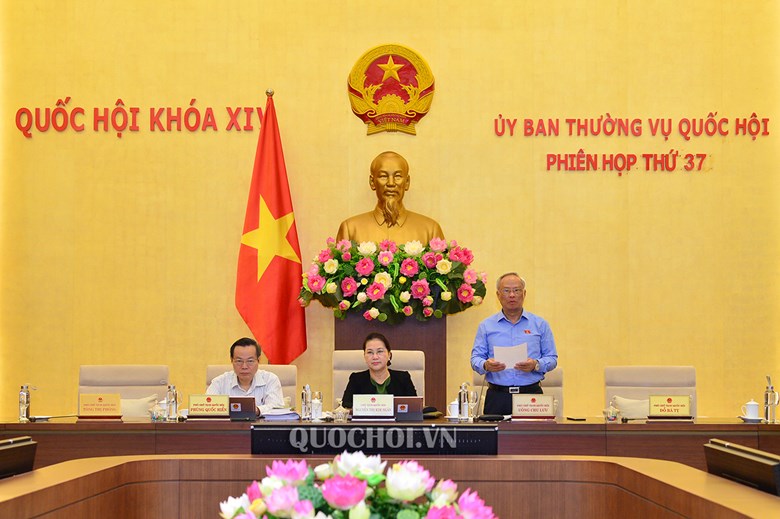 ຄະ​ນະ​ປະ​ຈຳ​ສະ​ພາ​ແຫ່ງ​ຊາດ​ໃຫ້​ຄຳ​ເຫັນ​ກ່ຽວ​ກັບ​ການ​ກະ​ກຽມ​ກອງ​ປະ​ຊຸມ​ສະ​ໄໝ​ສາ​ມັນ​ເທື່ອ​ທີ 8 ສະ​ພາ​ແຫ່ງ​ຊາດ​ຫວຽດ​ນາມ​ຊຸດ​ທີ 14