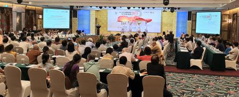 ເສີມ​ຂະ​ຫຍາຍ​ປະ​ສິດ​ທິ​ຜົນ​ການ​ເຄື່ອນ​ໄຫວຂອງ​ບັນ​ດາ​ອົງ​ການ​ຈັດ​ຕັ້ງ​ສາ​ກົນ​ໃນ​ການເບິ່ງ​ແຍງ​ດູ​ແລສຸ​ຂະ​ພາບໃຫ້​ແກ່ປະ​ຊາ​ຄົມ​ໃຫ້ຫຼາຍກວ່າ​ອີກ