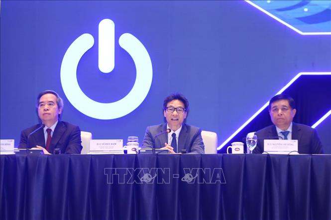 ກອງ​ປ​ະ​ຊຸມ​ຂັ້ນ​ສູງ ຂອງ ເວ​ທີ​ປາ​ໄສ​ຂັ້ນ​ສູງ ແລະ ງານ​ສະ​ແດງ​ສາ​ກົນ​ກ່ຽວ​ກັບ​ອຸດ​ສາ​ຫະ​ກຳ 4.0