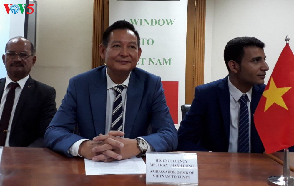 ຫວຽດ​ນາມ: ສະຖານທີ່ອັນດູດດື່ມສຳລັບນັກ​ທ່ອງ​ທ່ຽວແລະນັກ​ລົງ​ທຶນ​ຕ່າງ​ປະ​ເທດ