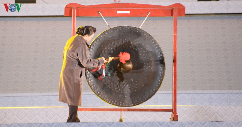 ປະ​ທານ​ສະ​ພາ​ແຫ່ງ​ຊາດ ຫວຽດ​ນາມ ເຂົ້າ​ຮ່ວ​ມ​ສັບ​ປະ​ດາ​ວັດ​ທະ​ນະ​ທຳ, ການ​ທ່ອງ​ທ່ຽວ​ປີ 2019 ແຂວງ ຮ່​ວາ​ບິ່ງ