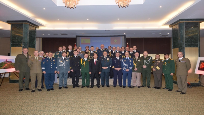 ສະ​ເຫຼີ​ມ​ສະຫຼອງ ວັນ​ສ້າງ​ຕັ້ງ​ກອງ​ທັບ​ປະ​ຊາ​ຊົນ ຫວຽດ​ນາມ ຢູ່ ຍີ່​ປຸ່ນ ແລະ ແອດ​ສະ​ປາຍ