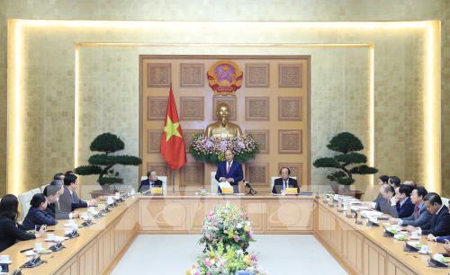 ທ່ານນາຍົກລັດຖະມົນຕີ ຫງວຽນຊວັນຟຸກ ຕ້ອນຮັບສະຫະສະມາຄົມວິສາຫະກິດຂະໜາດກາງ ແລະ ນ້ອຍ ຫວຽດນາມ