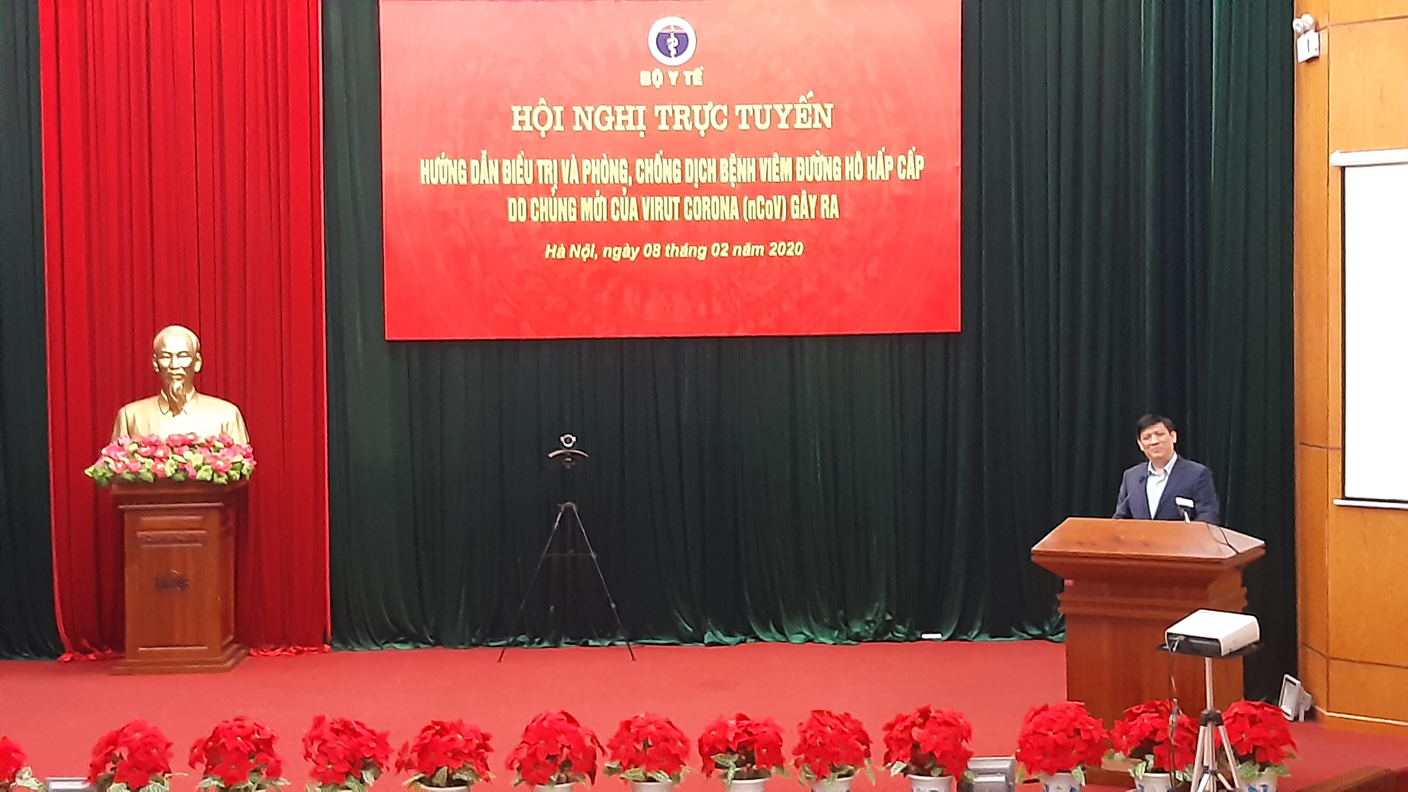 ຫວຽດນາມປະຕິບັດບັນດາມາດຕະການປ້ອງກັນຄວບຄຸມໂລກລະບາດໄວຣັດໂຄໂຣນາສາຍພັນໃຫມ່ຢ່າງຂ້ຽວຂາດ