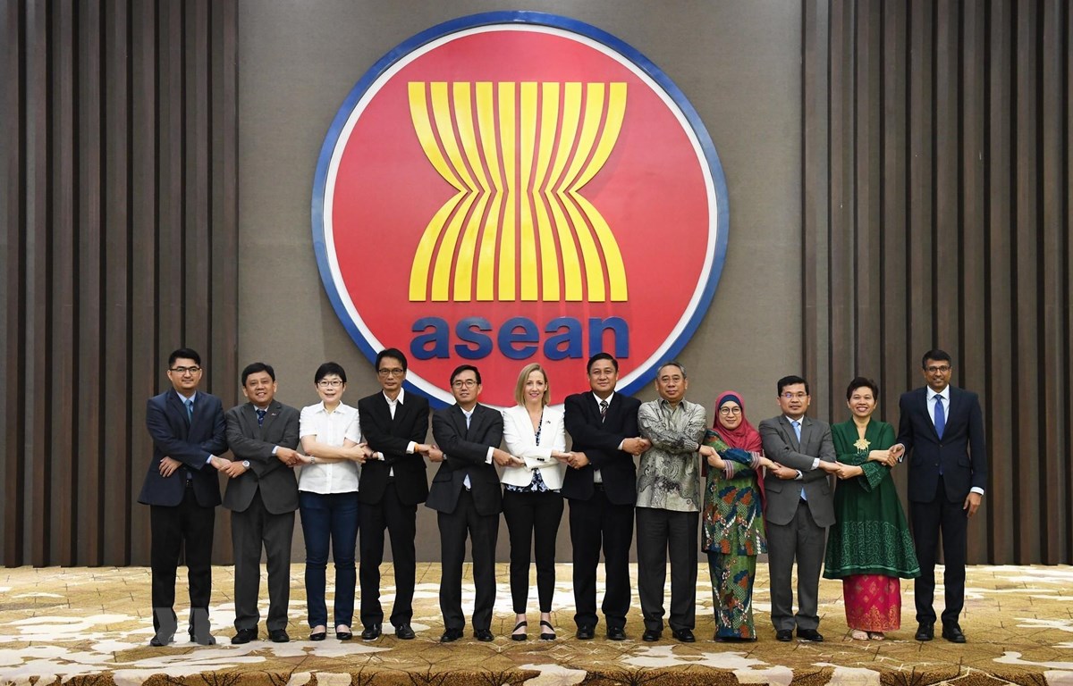 ປີ​ປະ​ທານ​ອາ​ຊຽນ 2020: ອາ​ເມ​ລິ​ກາ ຢັ້ງ​ຢືນ​ຖື​ການ​ຮ່ວມ​ມ​ື​ກັບ​ອາ​ຊຽນເປັນ​ສຳ​ຄັນ