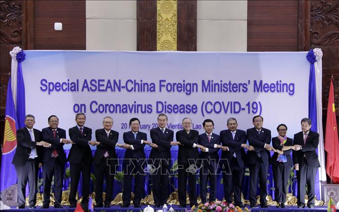 ປີປະ​ທານ ອາ​ຊ​ຽນ 2020: ອາ​ຊຽນ - ຈີນ​ເພີ່ມ​ທະ​ວີ​ການ​ຮ່ວມ​ມື​ໃນ​ການ​ຮັບ​ມື​ກັບ​ພະ​ຍາດ​ອັກ​ເສບ​ປອດ​ທີ່​ເກີດ​ຈ​າກໄວ​ຣັດ COVID -19