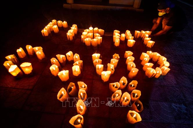 ໂມງ​ໜ່ວຍ​ໂລກປີ 2020 - ຈຸ​ດ​ເວລາ​ແຫ່ງ​ຄວາມ​ສາມັກຄີ​ທົ່ວ​ໂລກ​ໃນ​ສະພາບ​ເກີດ​ມະຫາໂລກລະບາດ​