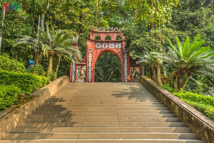 ພິທີ​ໄຫວ້​ບູຊາ​ເຈົ້າຊີວິດ​ຮຸ່ງປິ 2020 ຖືກ​ຈັດ​ຂຶ້ນ​ດ້ວຍ​ຄວາມ​ປະຢັດ ​ແຕ່​ຮັບປະກັນ​ຄວາມ​ເຄັ່ງຂຶມ