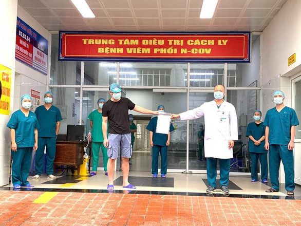 ສື່ມວນ​ຊົນ ເຊັກ​ໂກ: ຫວຽດ​ນາມ ແມ່ນ​ໜຶ່ງ​ໃນ​ຈຳ​ນວນ​ໜ້ອຍ​ປະ​ເທດ ທີ່​ປະ​ສົບ​ຜົນ​ສຳ​ເລັດ​ໃນ​ການ​ປ້ອງ​ກັນ, ຕ້ານ​ໂລກ​ລະ​ບາດ​ໂຄວິດ - 19