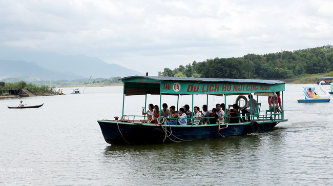 ກະ​ຕຸກ​ຊຸກ​ຍູ້ການ​ທ່ອງ​ທ່ຽວ​ແຂວງ​ຖ໊າຍງວຽນ​ໃຫ້​ຕິດ​ພັນ​ກັບ "ເຂດຕາ​ເວັນ​ອອກ​ສ່ຽງ​ເໜືອ’’