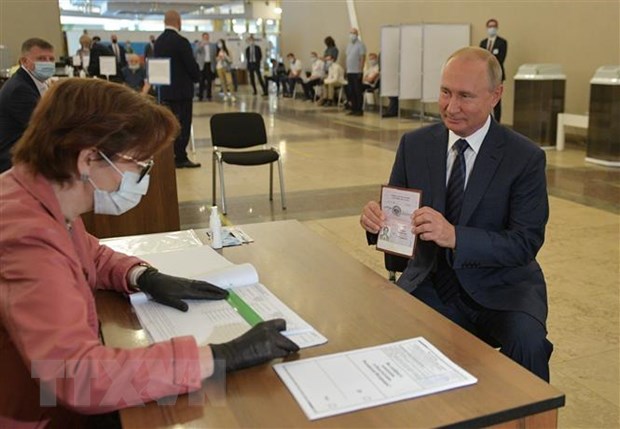 ປະ​ທາ​ນາ​ທິ​ບໍ​ດ​ີ​ລັດ​ເຊຍ Putin ຍ້ອງ​ຍໍ​ຊົມ​ເຊີຍ​ການ​ປັ​ບ​ປຸງ​ລັດ​ຖະ​ທຳ​ມະ​ນູນ​ແມ່ນ ຖືກ​ຕ້ອງ​ສຳ​ລັບ​ປະ​ເທດ​ລັດ​ເຊຍ