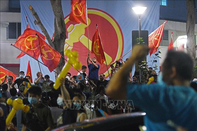 ການເລືອກຕັ້ງ ຢູ່ ສິງກະໂປ: ພັກກໍາອໍານາດຍາດໄດ້ໄຊຊະນະຢ່າງຂາດຂັ້ນ