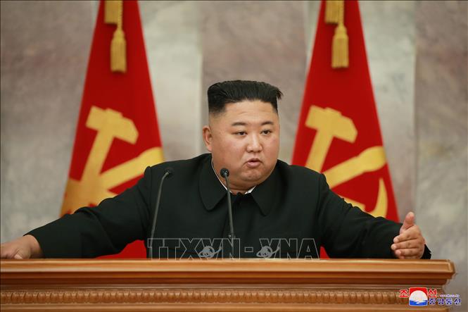 ການ​ນຳ​ ສ​ປ​ປ.ເກົາຫຼີ Kim Jong – un ໄດ້​ເປັນ​ປະ​ທານ​ກອງ​ປະ​ຊຸມ​ຄະ​ນະ​ພັກ​​ທະ​ຫານ​ສູນ​ກາງ