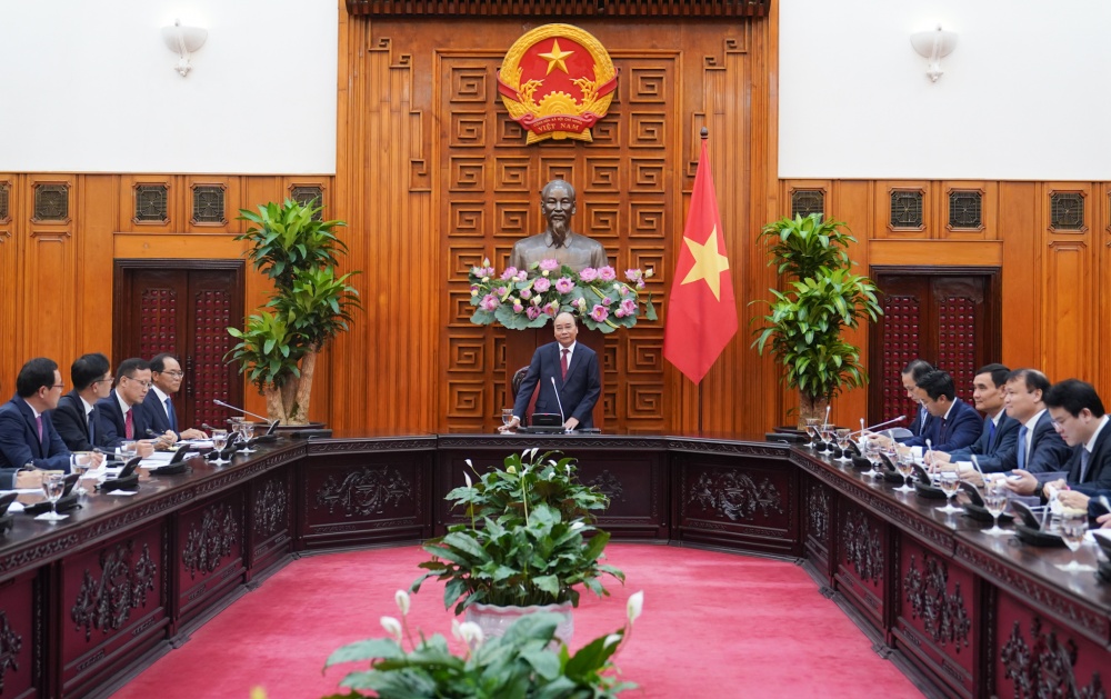 ນາຍົກລັດຖະມົນຕີຫວຽດນາມ ຫງວຽນຊວນຟຸກ ໃຫ້ການຕ້ອນຮັບບັນດາກຸ່ມບໍລິສັດໃຫຍ່ຂອງ ສ. ເກົາຫຼີ