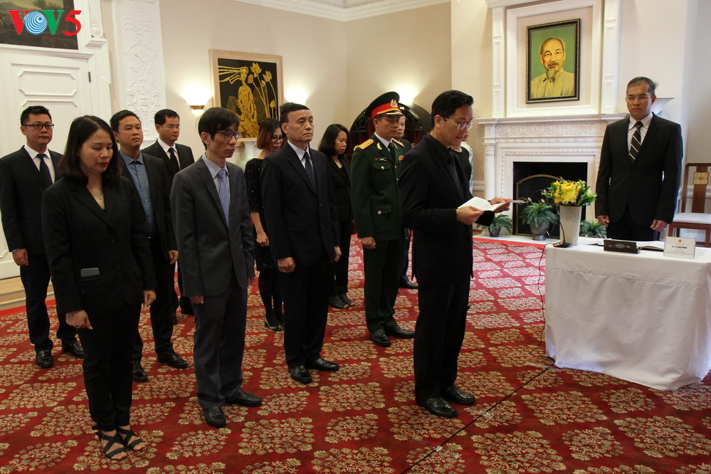 ພິທີໄວ້ອາໄລ ທ່ານອະດີດເລຂາທິການໃຫຍ່ ເລຂ໋າຟຽວ ຢູ່ ສປຊ ແລະ ອາເມລິກາ