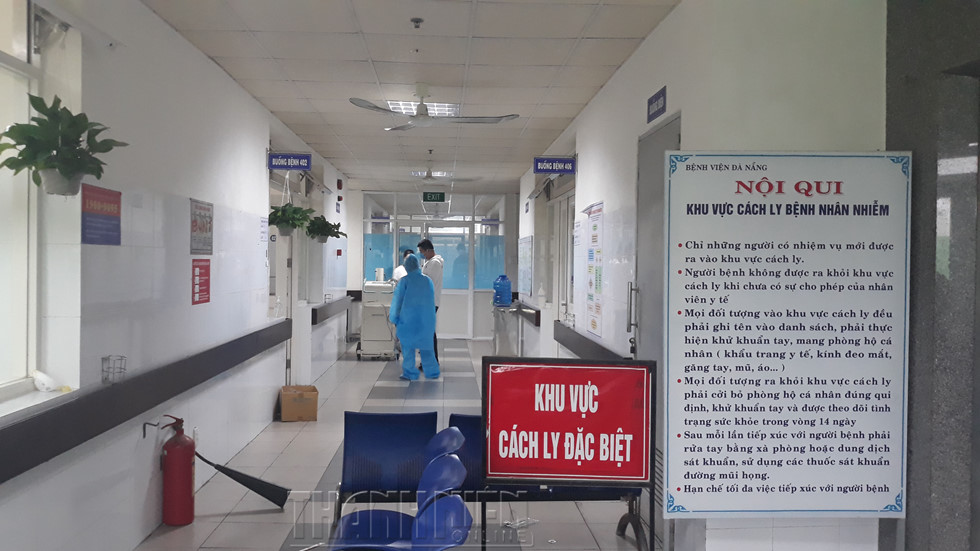 ປະ​ຕິ​ບັດ​ການ​ແຍກ​ຕົວ ແລະ ຕ້ານ​ການ​ຕິດ​ເຊື້ອ​ພະ​ຍາດ Covid -19 ໃນ​ຮ​າກ​ຖານ​ສາ​ທາ​ລະ​ນະ​ສຸກ​ຢ່າງ​ເຂັ້ມ​ງວດ