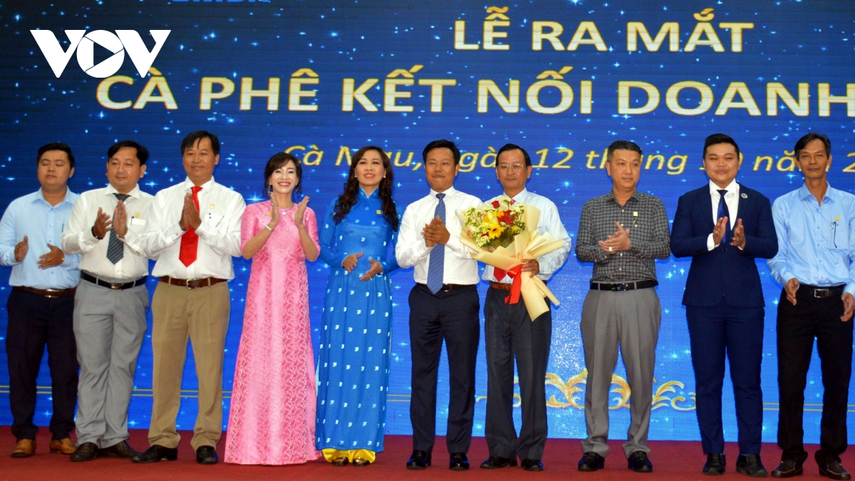 ບັນ​ດາ​ການ​ເຄື່ອນ​ໄຫວ​ສະ​ເຫຼີມ​ສະຫຼອງວັນ​ນັກ​ທຸ​ລະ​ກິດ ຫວຽດ​ນາມ 2020