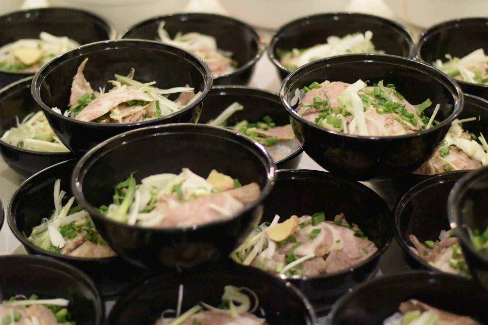 ອາ​ຫານ​ຫວຽດ​ນາມ ຢູ່​ໃຈ​ກາງ​ນະ​ຄອນຫຼວງ ບາ​ງກອກ, ປະ​ເທດ​ ໄທ