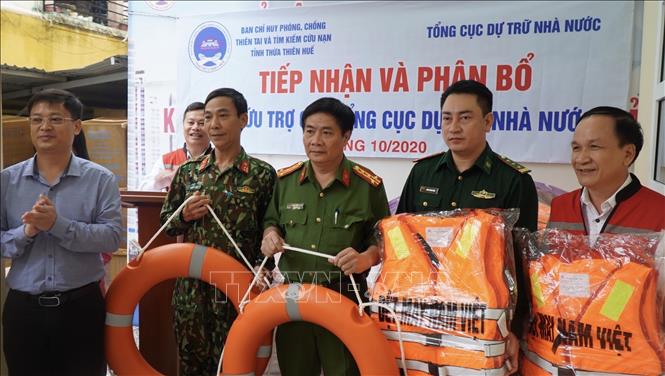 ຈັດ​ສົ່ງເຄື່ອງ​ບັນ​ເທົາ​ທຸກ ​ຊ່ວຍ​ປະ​ຊາ​ຊົນ​ແກ​້​ໄຂ​ຜົນ​ຮ້າຍ​ຢ້ອນຫຼັງ​ຈາກ​ໄພ​ນ້ຳ​ຖ້ວມ