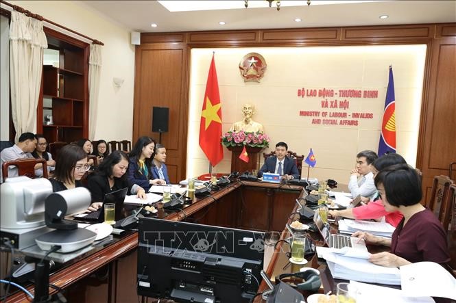 ກອງ​ປະ​ຊຸມ​ລັດ​ຖະ​ມົນ​ຕີ​ແຮງ​ງານ ອາ​ຊ​ຽນ​ຄັ້ງ​ທີ 26 ອອກ​ຖະ​ແຫຼງ​ການ​ຮ່ວມ