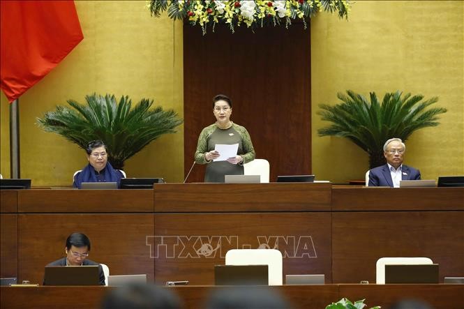 ສະ​ພາ​ແຫ່ງ​ຊາດ​ສິ້ນ​ສຸດ​ວາ​ລະ​ຊັກ​ຖາມ​ບັນ​ດາ​ສະ​ມາ​ຊິກ​ລັດ​ຖະ​ບານ
