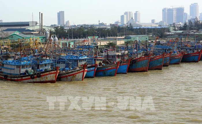 ນາ​ຍົກ​ລັດ​ຖ​ະ​ມົນ​ຕີ ອອກໂທ​ລະ​ເລກ​ທາງ​ການ​ຊີ້​ນຳ​ກ​ານ​ຮັບ​ມື​ກັ​ບ​ພາ​ຍຸ Vamco