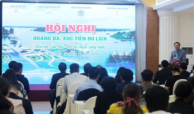 ໂຄ​ສະ​ນາ​ການ​ທ່ອງ​ທ່ຽວ ເກິ່ນ​ເທີ ຢູ່ ຮ່າ​ໂນ້ຍ