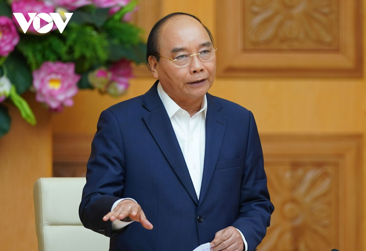 ​ນາ​ຍົກ​ລັດ​ຖະ​ມົນ​ຕີ ຫງວຽນ​ຊວັນ​ຟ​ຸກ: ວິ​ສາ​ຫະ​ກິດ​ຕ່ຳແຜ່ນ​ຕັດຫຍິບ​ຍາດ​ແຍ່ງ​ກາ​ລະ​ໂອ​ກາດ​ຈາກ​ບັນ​ດາ​ສັນ​ຍາ FTA