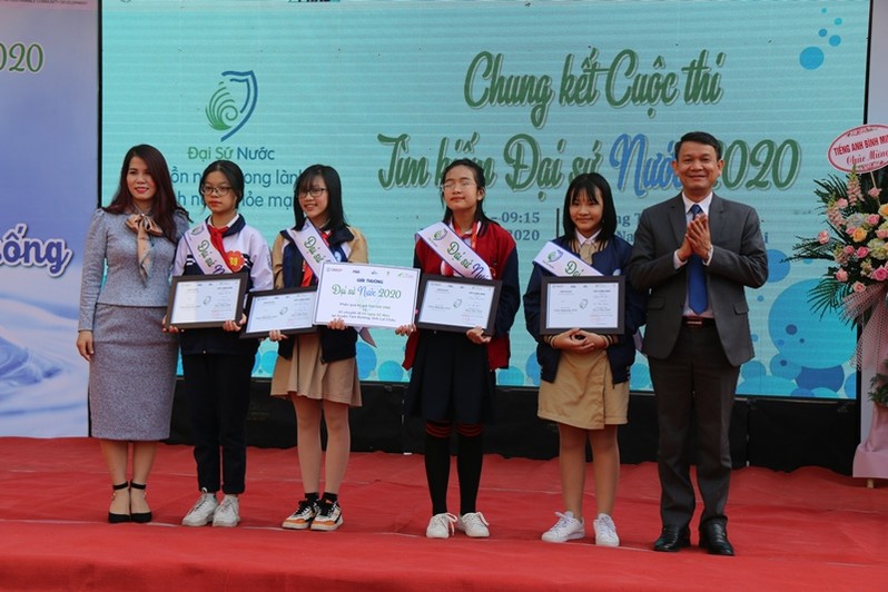 ການ​​ເສັງ “ຊອກ​ຫາ​ທູດ​ນ້ຳ ປີ 2020” ຊ່ວຍ​ໃຫ້​ນັກ​ຮຽນມີ​ຂອບ​ເຂດ​ການ​ເຄື່ອນ​ໄຫວ​ລະຫຼິ້ນ ​ທີ່​ມີ​ປະ​ໂຫຍດ