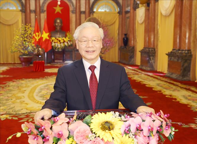 ປະ​ມຸກ​ລັດ, ການ​ນຳ​ບັນ​ດາ​ປະ​ເທດ ອວຍ​ພວນ​ທ່ານ​ເລ​ຂາ​ທິ​ການ​ໃຫຍ່, ປະ​ທານ​ປະ​ເທດ ຫວຽດ​ນາມ ຫງວຽນ​ຝູ​ຈ້ອງ