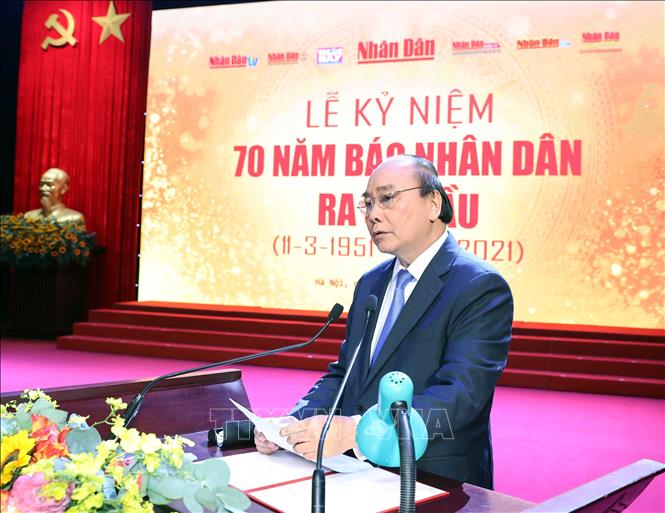 ໜັງ​ສື​ພິມ ເຍິນ​ເຢິນ ຍາມ​ໃດ​ກໍ​ສົມ​​ເປັນ​ຄັນ​ທຸງ​ການ​ເມືອງ, ແນວ​​ຄ​ິດ​ຂອງ​ພັກ​ໃນ​ແນວ​ຮົບ​ສື່ມວນ​ຊົນ