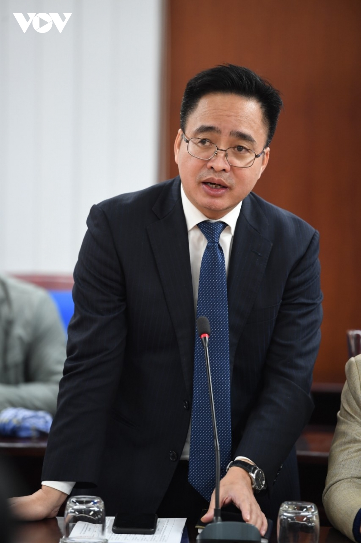 ບັນດາບົດປະພັນ,ກິດຈະກຳເຂົ້າຮ່ວມງານແຂ່ງຂັນຊີງລາງວັນ “ສຽງຫວຽດນາມ”ສະແດງໃຫ້ເຫັນນ້ຳໃຈທົ່ວປະເທດ ຮ່ວມແຮງຮ່ວມໃຈຕ້ານໂລກລະບາດໂຄວິດ - 19