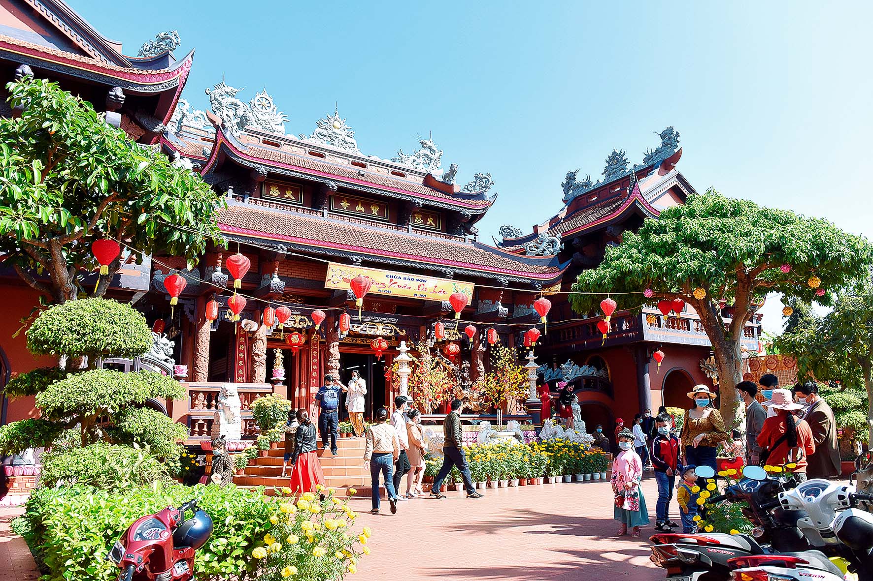 ການ​ໄປ​ວັດ​ໄປ​ວາ​ຂອງ​ຊາວ ຫວຽດ​ນາມ ຍາມ​ຕົ້ນ​ປີ​ໃໝ່​ໃນ​ຊ່ວງ​ເວ​ລາ​ເກີດ​ໂລກ​ລະ​ບາດ​ໂຄວິດ - 19