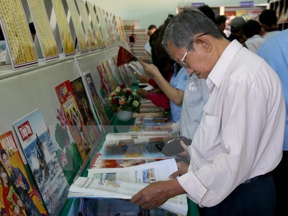 ໃຊ້ເລ່ຫລ່ຽມເສກສັນປັ້ນແຕ່ງກໍ່ບໍ່ອາດບິດເບື່ອນຄວາມຈິງສິດເສລີດ້ານສື່ມວນຊົນຂອງຫວຽດນາມ ໄດ້