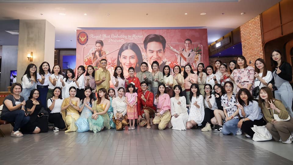 ຟິມ​ຮູບ​ເງົາ ນຳ​ວັດ​ທະ​ນະ​ທຳ ໄທ ຫຍັບ​ມໍ່​ເຂົ້າ​ກັບ​ມວນ​ຊົນ ຫວຽດ​ນາມ ຫຼາຍກວ່າ