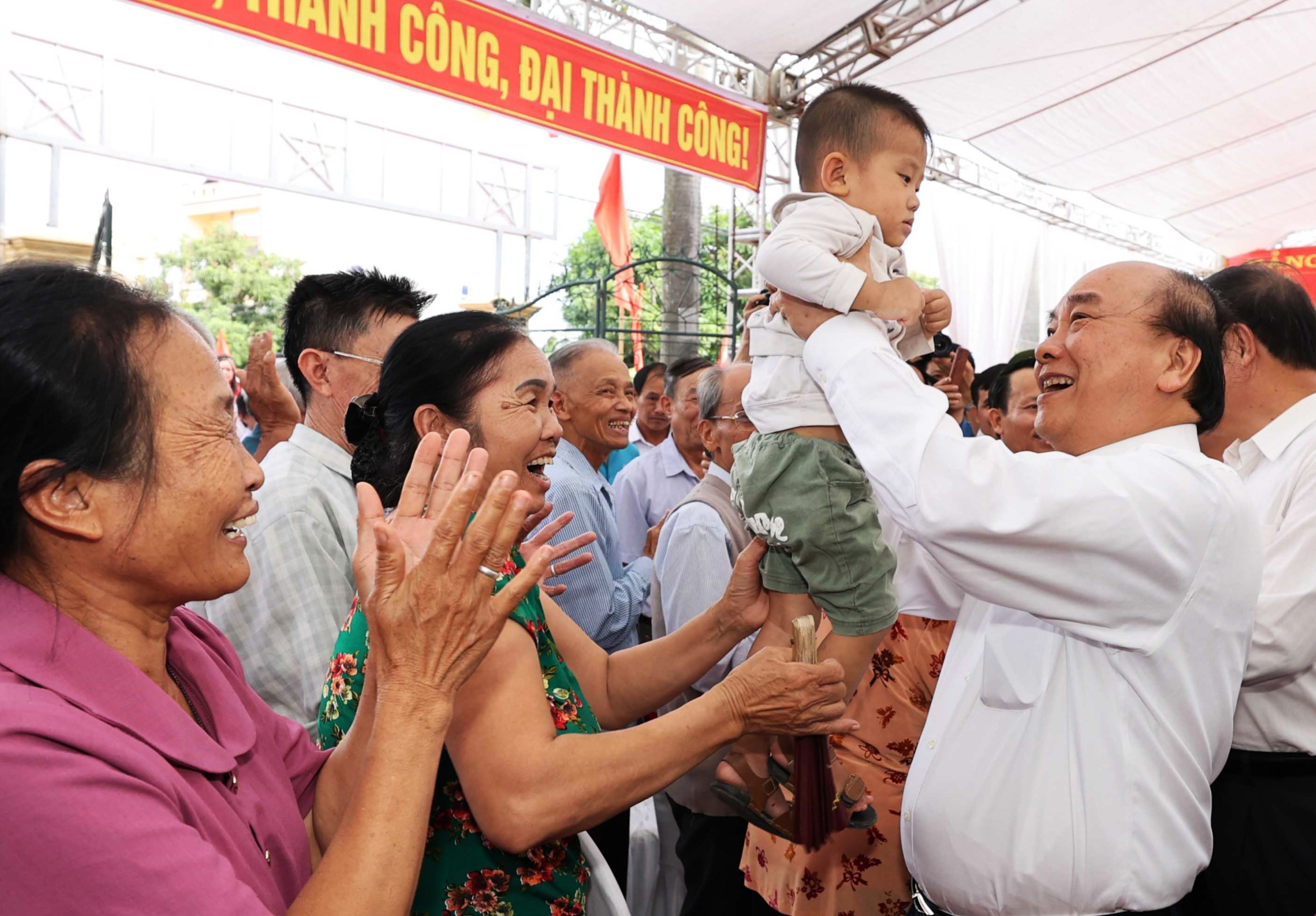 ຫວຽດນາມ ຖືເປັນສຳຄັນເລື່ອງຮັບໃຊ້ມະນຸດເພື່ອເປັນເປົ້າໝາຍໃຫ້ແກ່ທຸກການເຄື່ອນໄຫວ