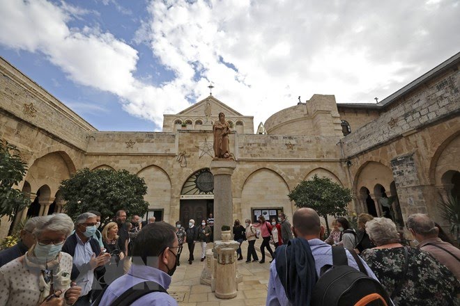 Bethlehem ຕ້ອ​ນ​ຮັບ​ແຂກ​ທ່ອງ​ທ່ຽວ​ມາ​ບຸນ ຄຼິດ​ສະ​ມາດ ພາຍຫຼັງ​ໂລກ​ລະ​ບາດ​ໄດ້​ຮັບ​ການ​ຄຸມ​ຄວບ​ເປັນ​ຊົ່ວ​ຄາວ