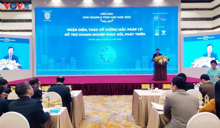 ແກ້​ໄຂສິ່ງ​ທີ່​ຄ້າງ​ຄາ​ທາງ​ດ້ານ​ນິ​ຕິ​ກຳ, ໜູນ​ຊ່ວຍ​ວິ​ສາ​ຫະ​ກິດ​ພັດ​ທະ​ນາ